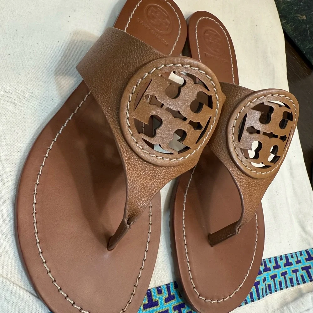 Tory Burch Miller Leather Thong Sandal in Tan